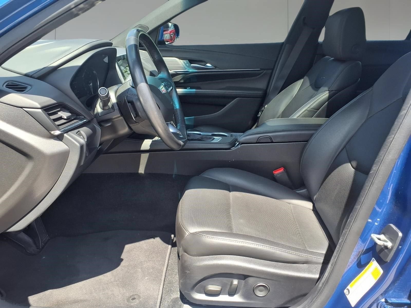 2023 Cadillac CT4 Premium Luxury