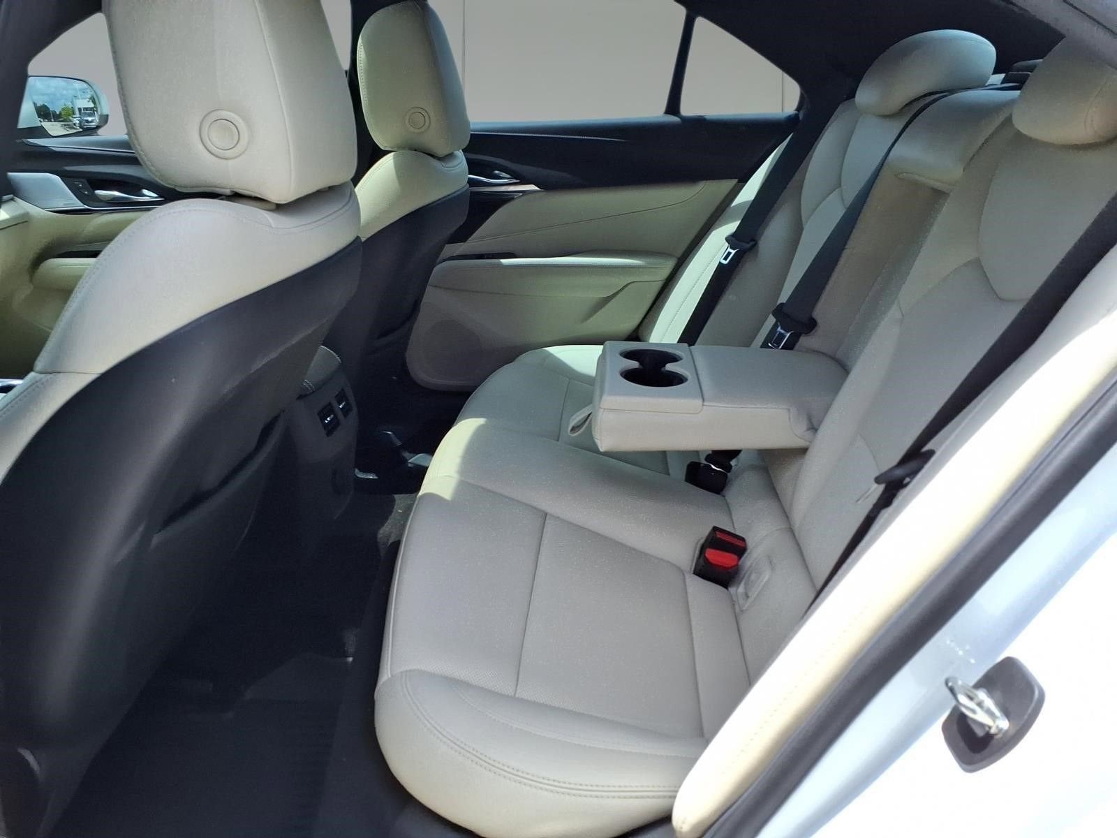 2023 Cadillac CT4 Premium Luxury