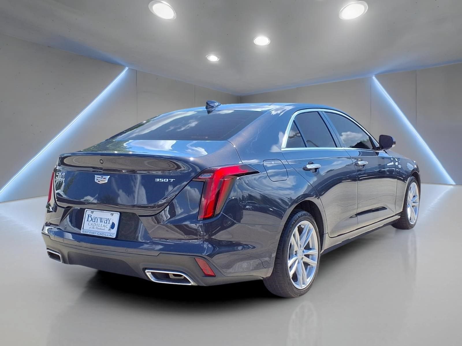 2024 Cadillac CT4 Luxury