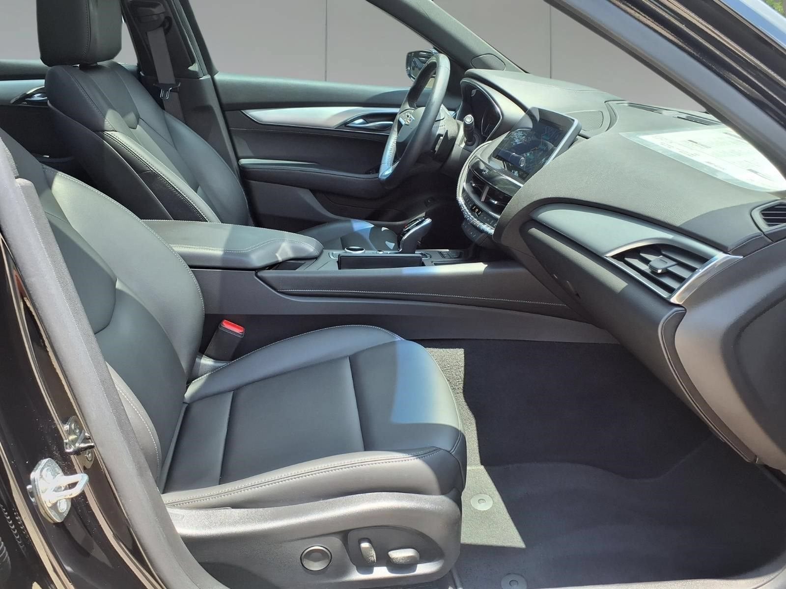 2024 Cadillac CT5 Luxury