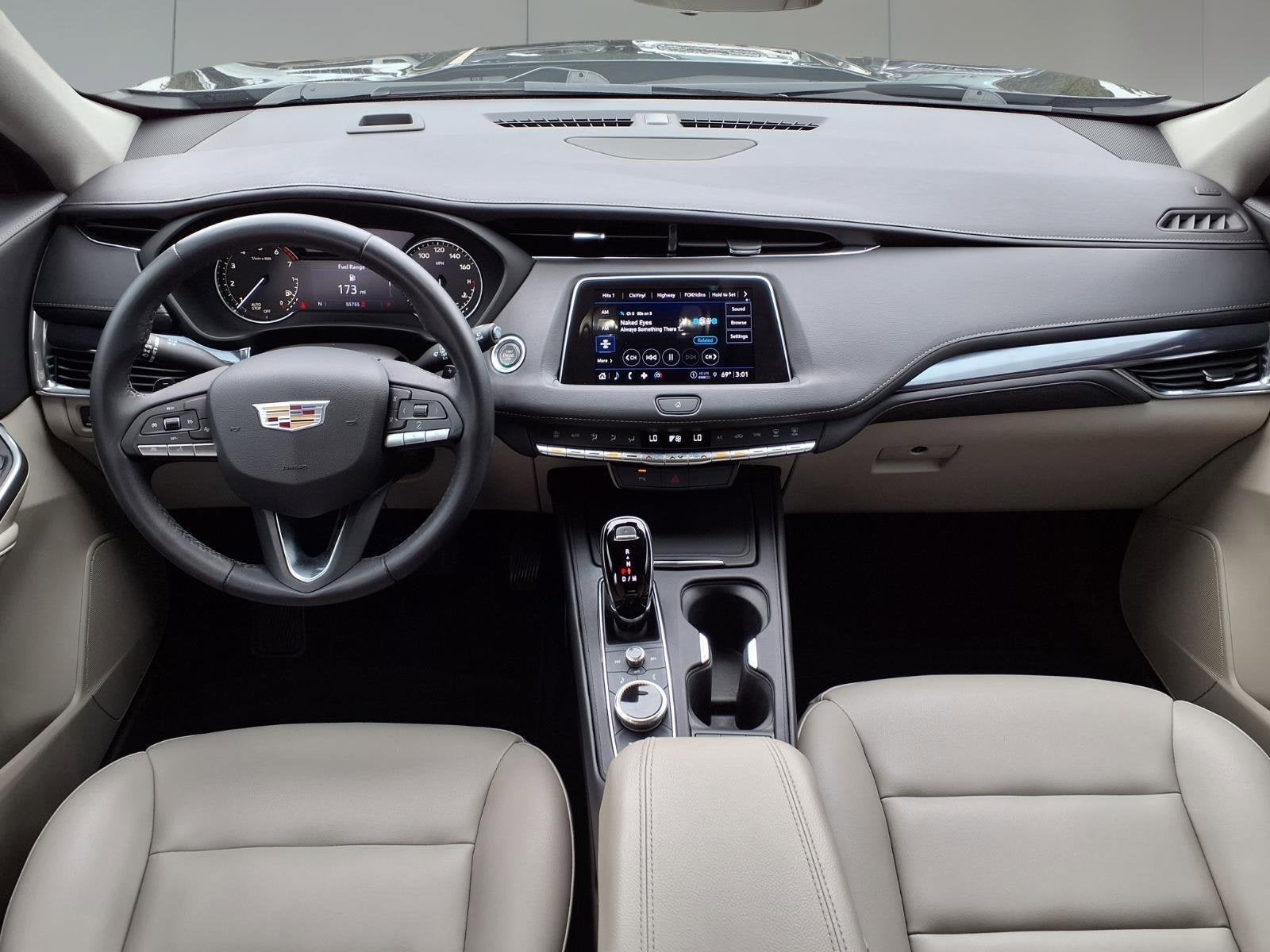 2023 Cadillac XT4 Luxury