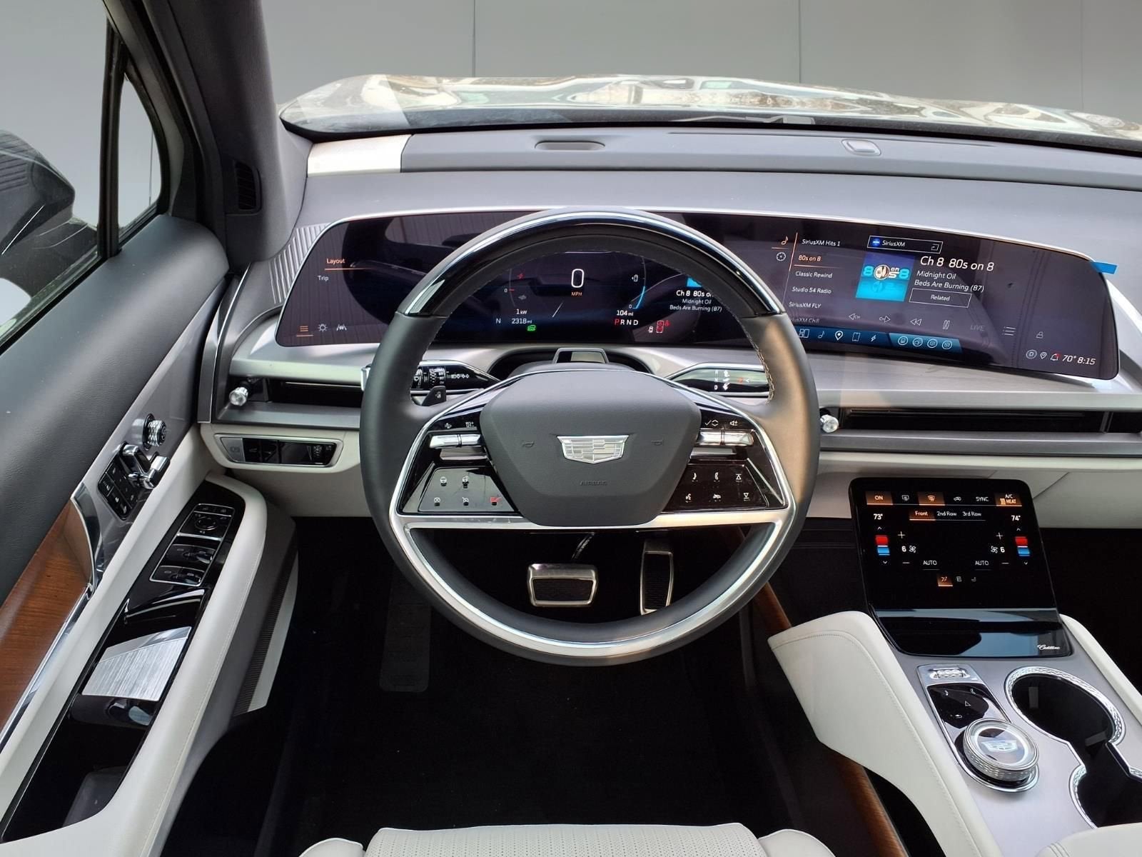 2026 Cadillac VISTIQ Luxury