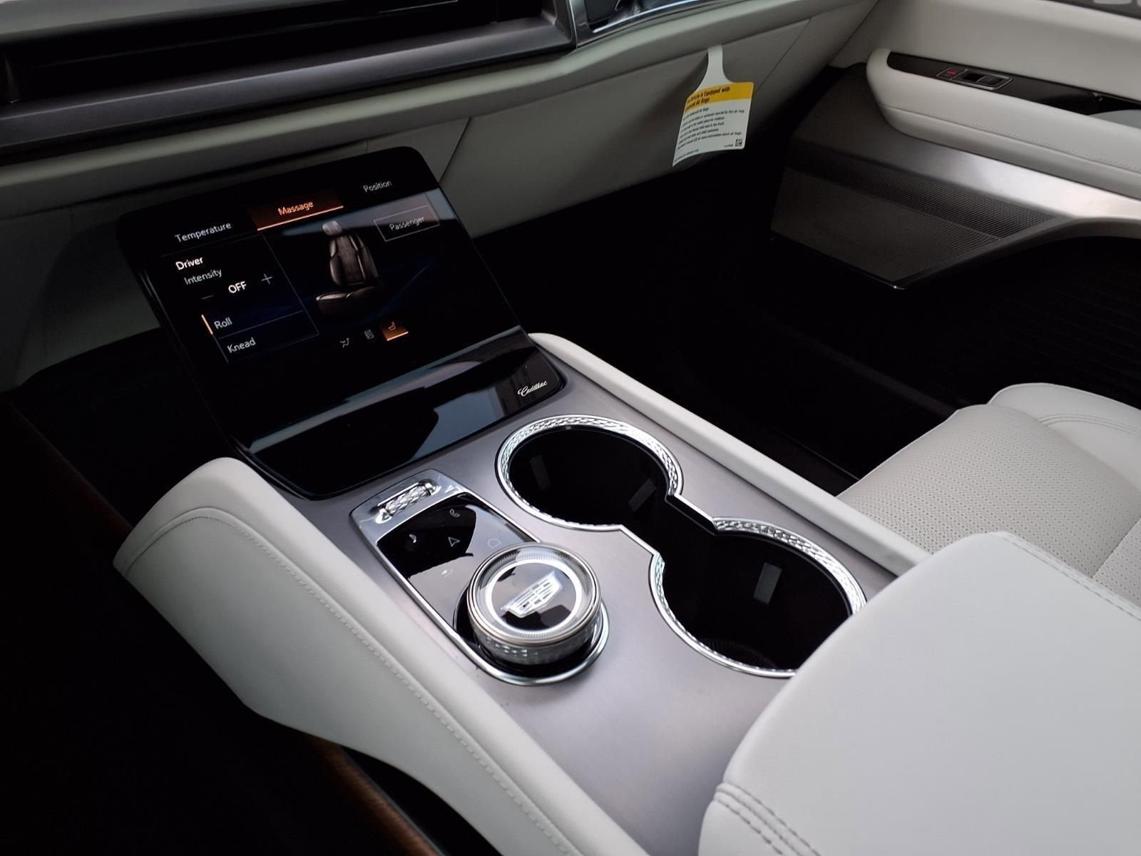 2026 Cadillac VISTIQ Luxury