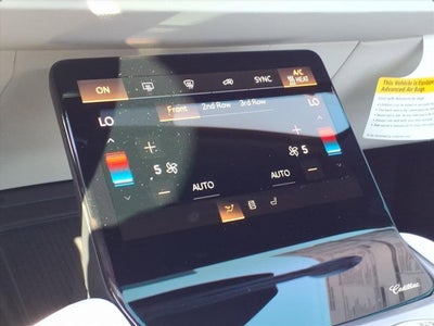 2026 Cadillac VISTIQ Luxury