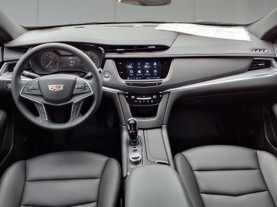 2026 Cadillac XT5 Luxury