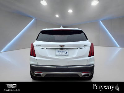 2022 Cadillac XT5 Premium Luxury