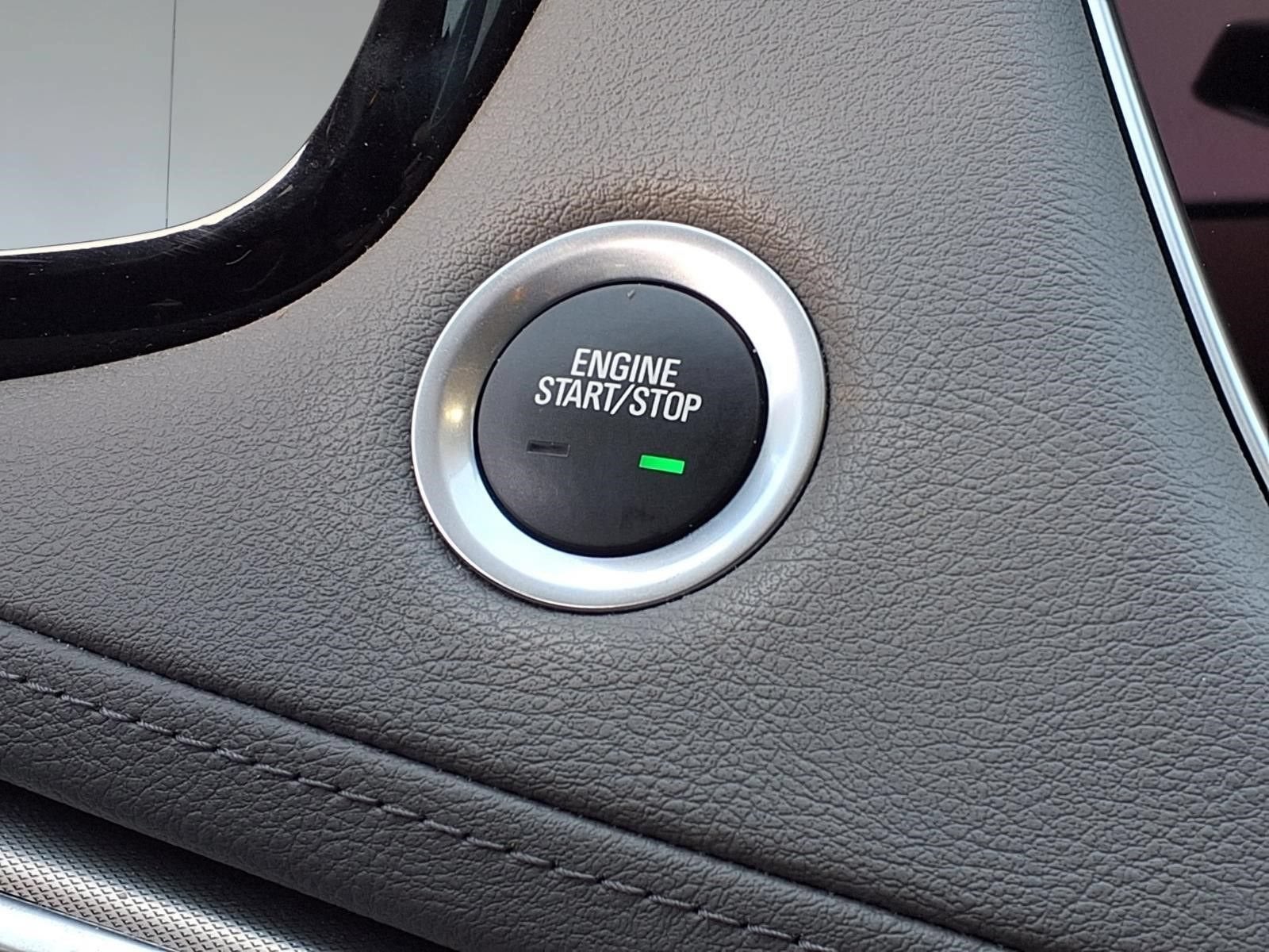2023 Cadillac XT5 FWD Premium Luxury