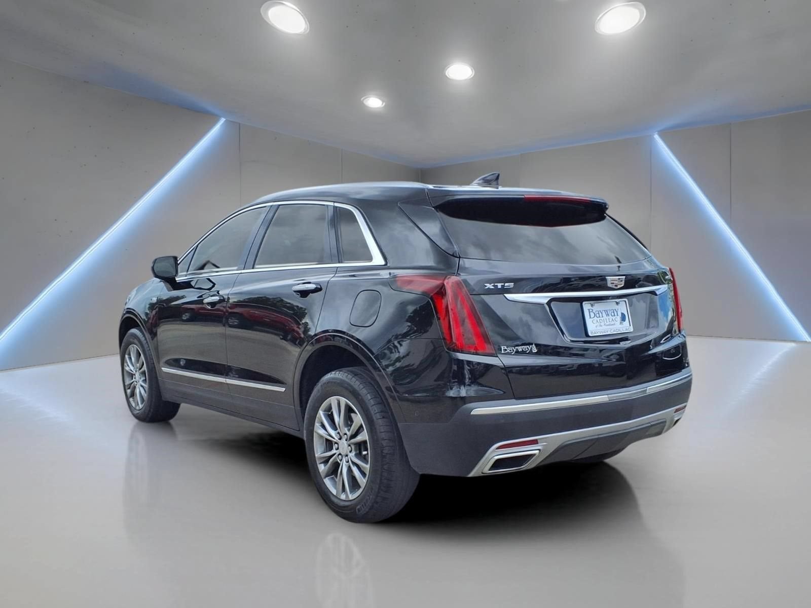 2022 Cadillac XT5 FWD Premium Luxury