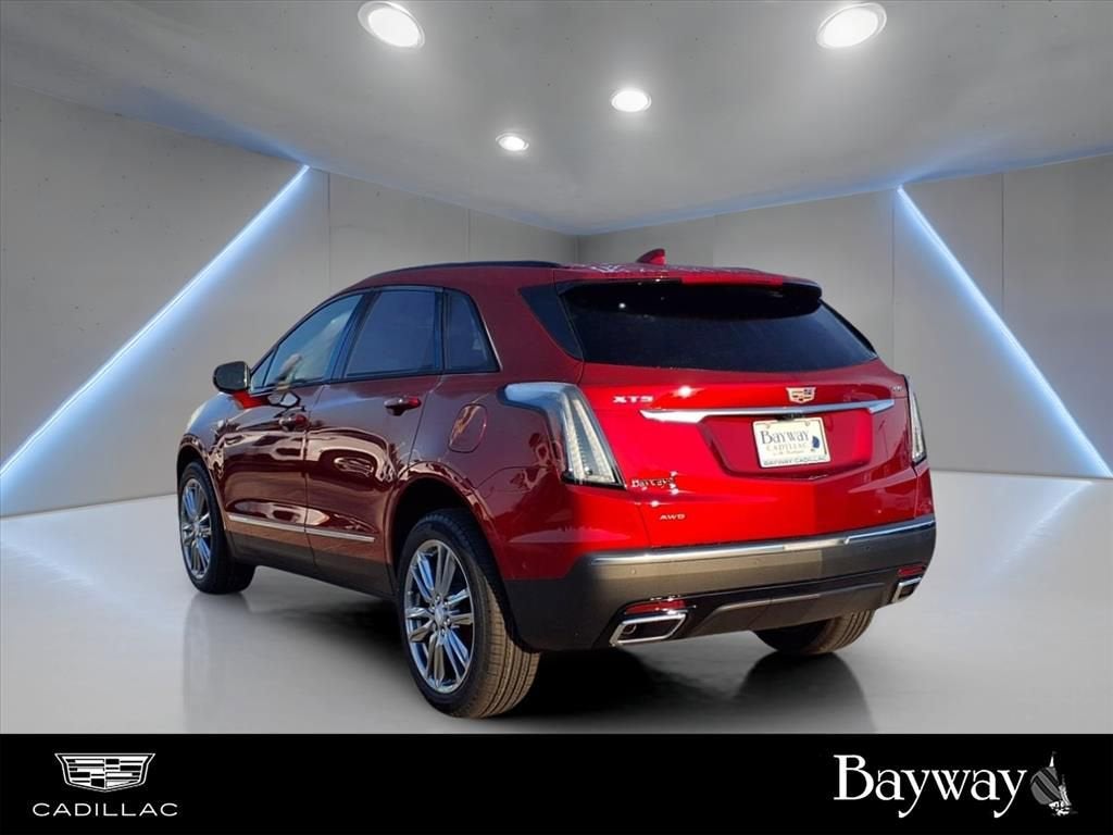 2025 Cadillac XT5 Sport