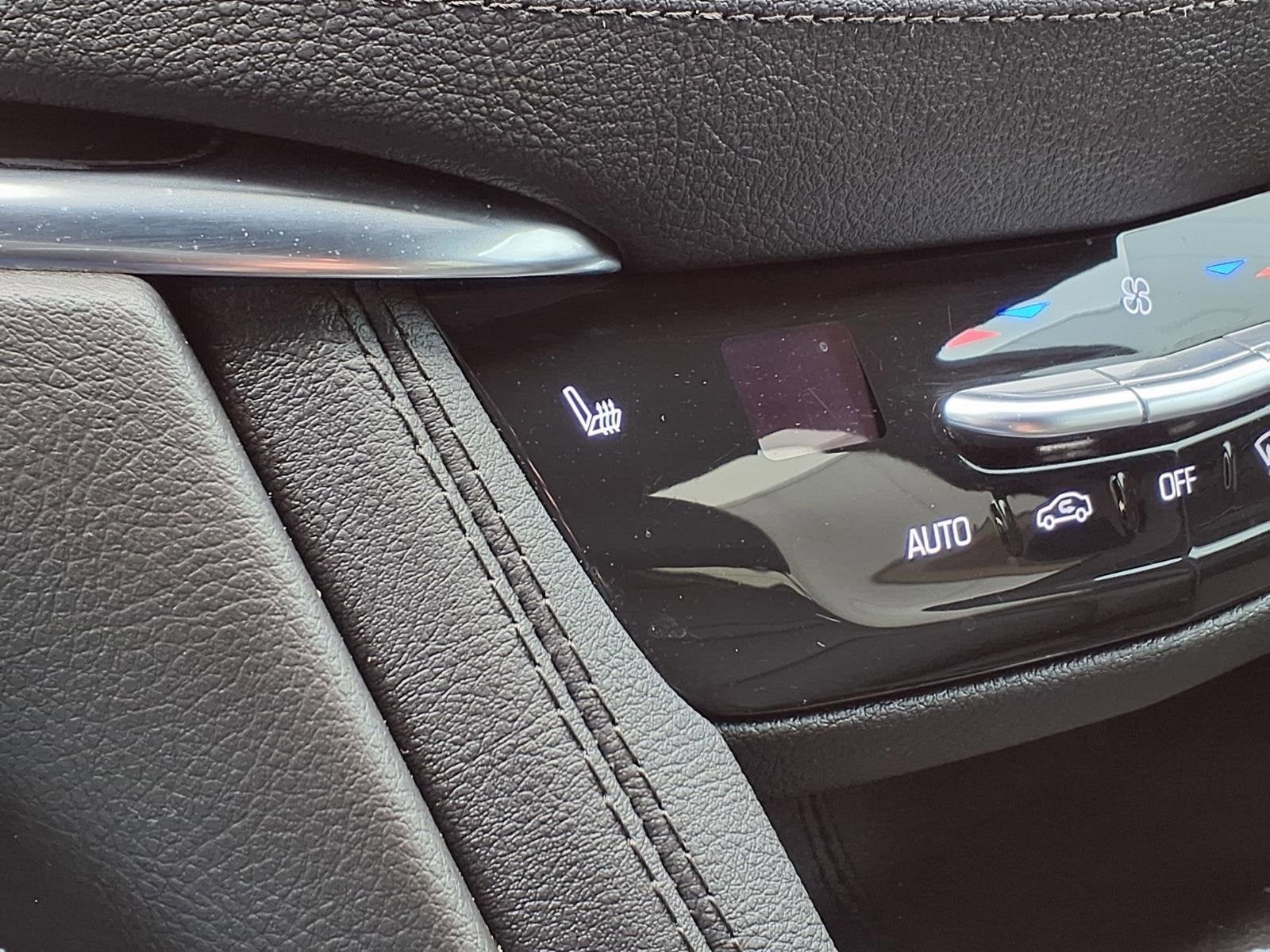 2023 Cadillac XT6 Luxury