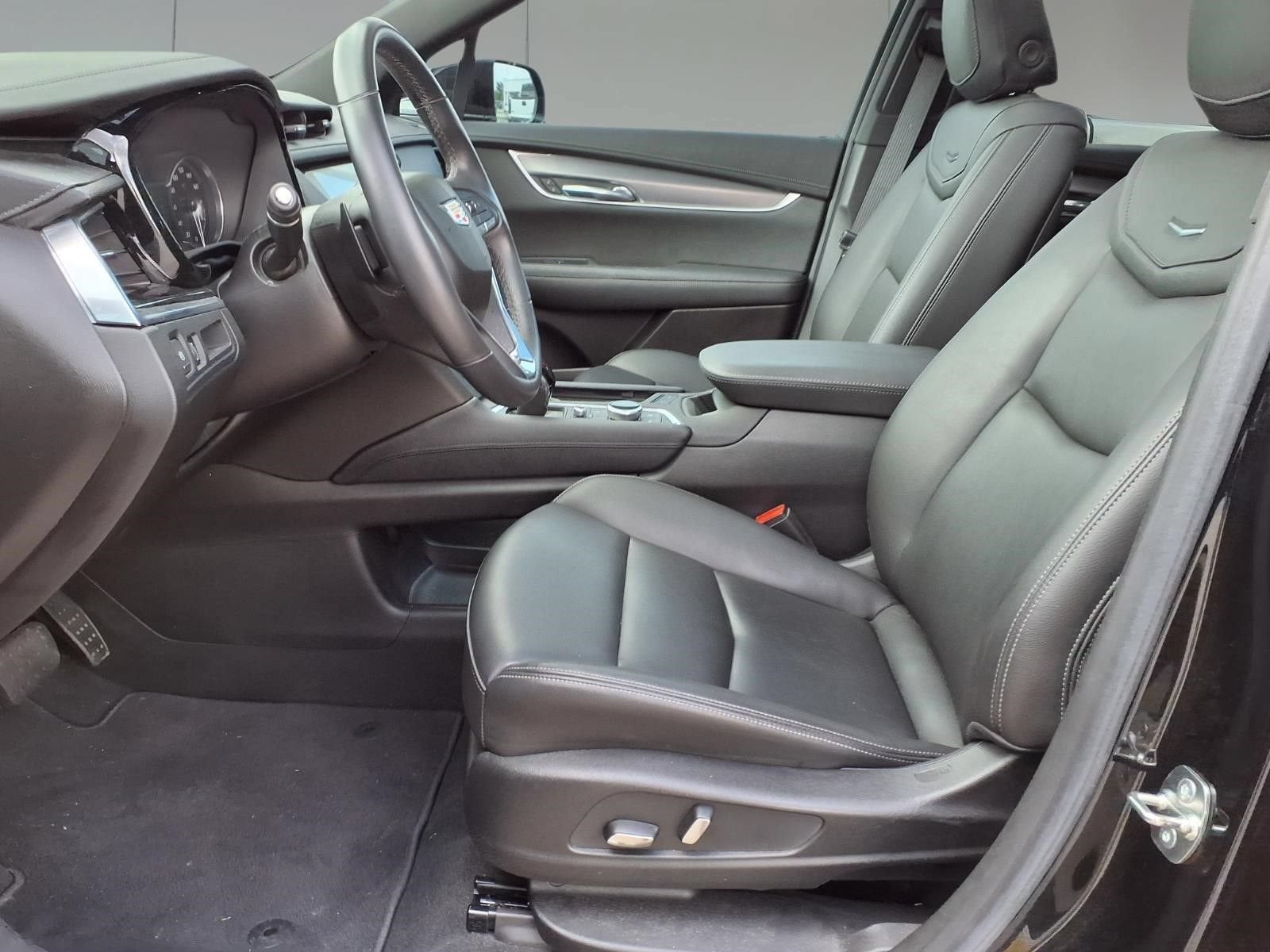 2024 Cadillac XT6 Luxury