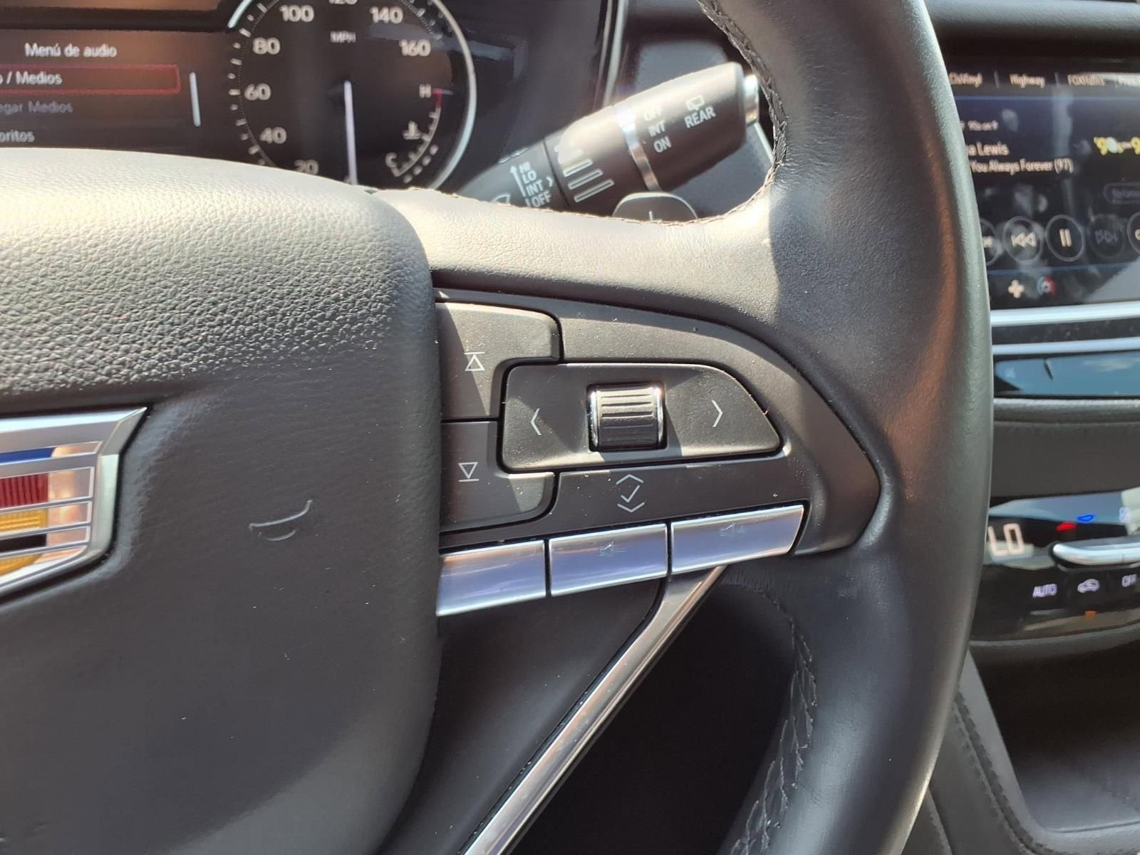 2024 Cadillac XT6 Luxury