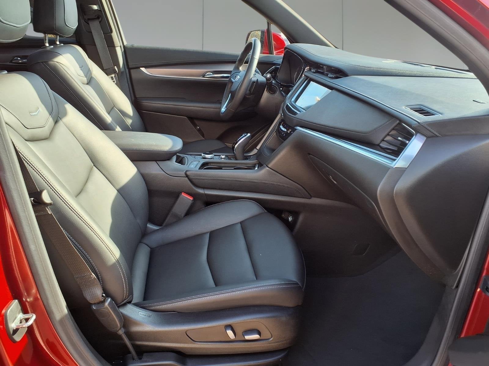 2022 Cadillac XT6 Luxury