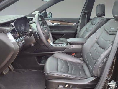 2025 Cadillac XT6 Sport