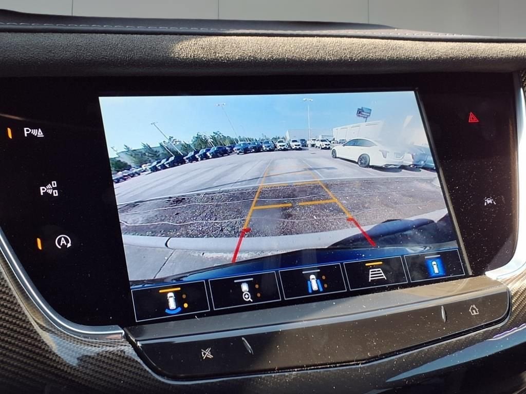 2025 Cadillac XT6 Sport