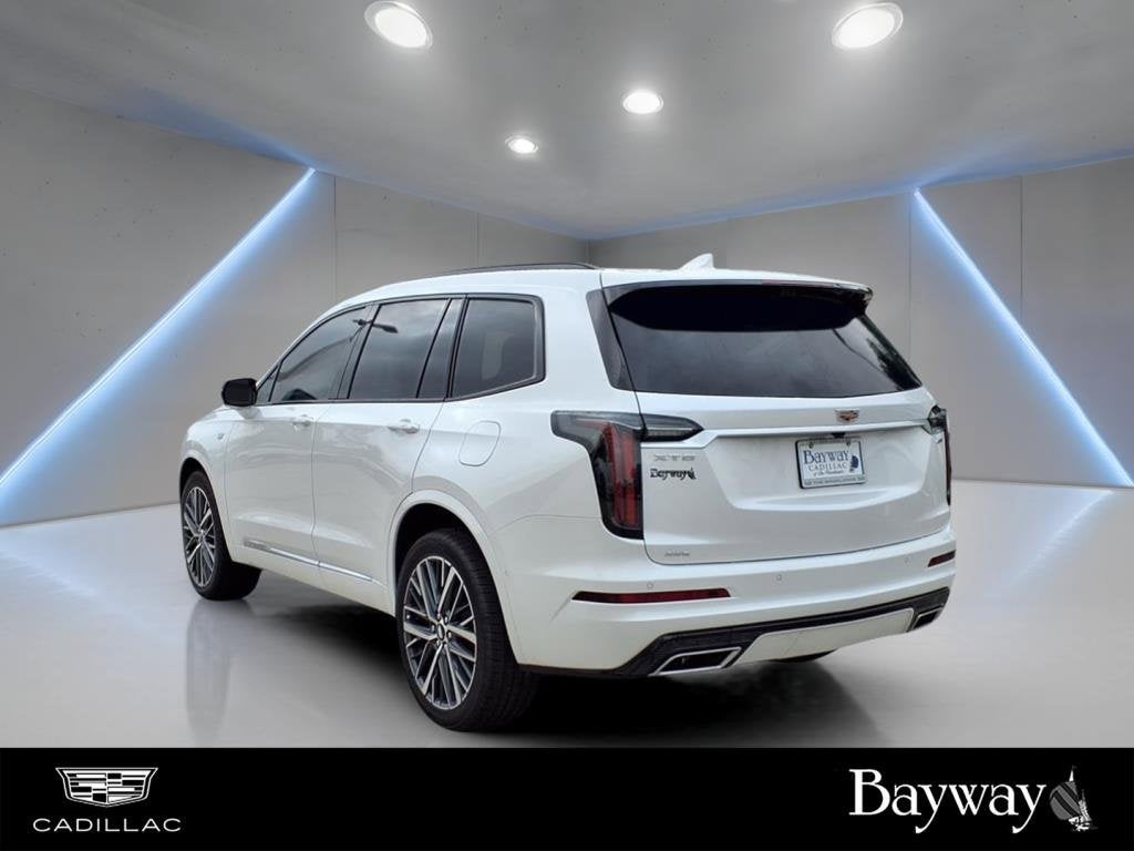 2025 Cadillac XT6 Sport