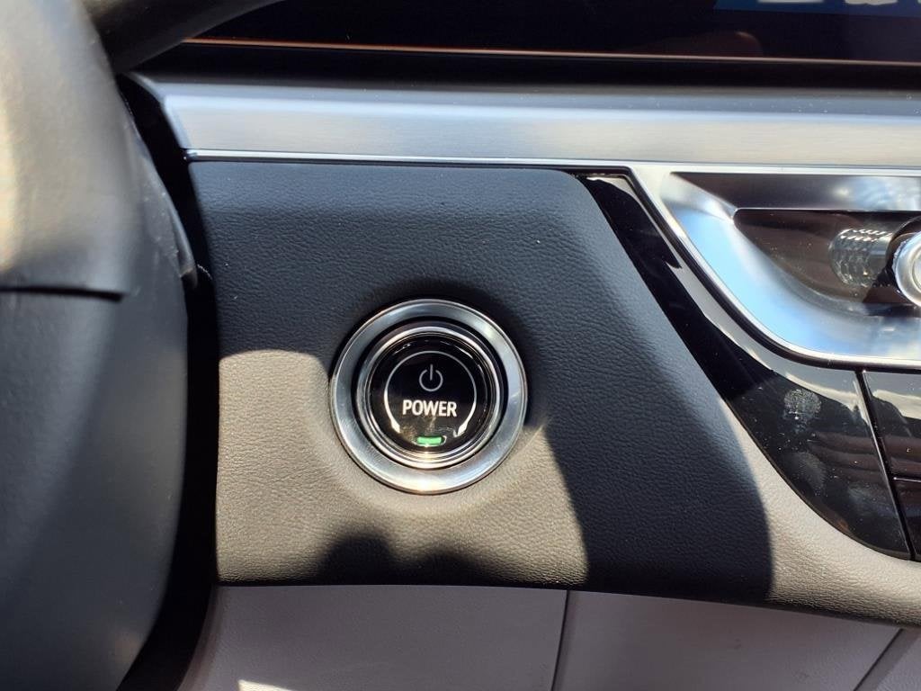 2025 Cadillac LYRIQ Luxury 1