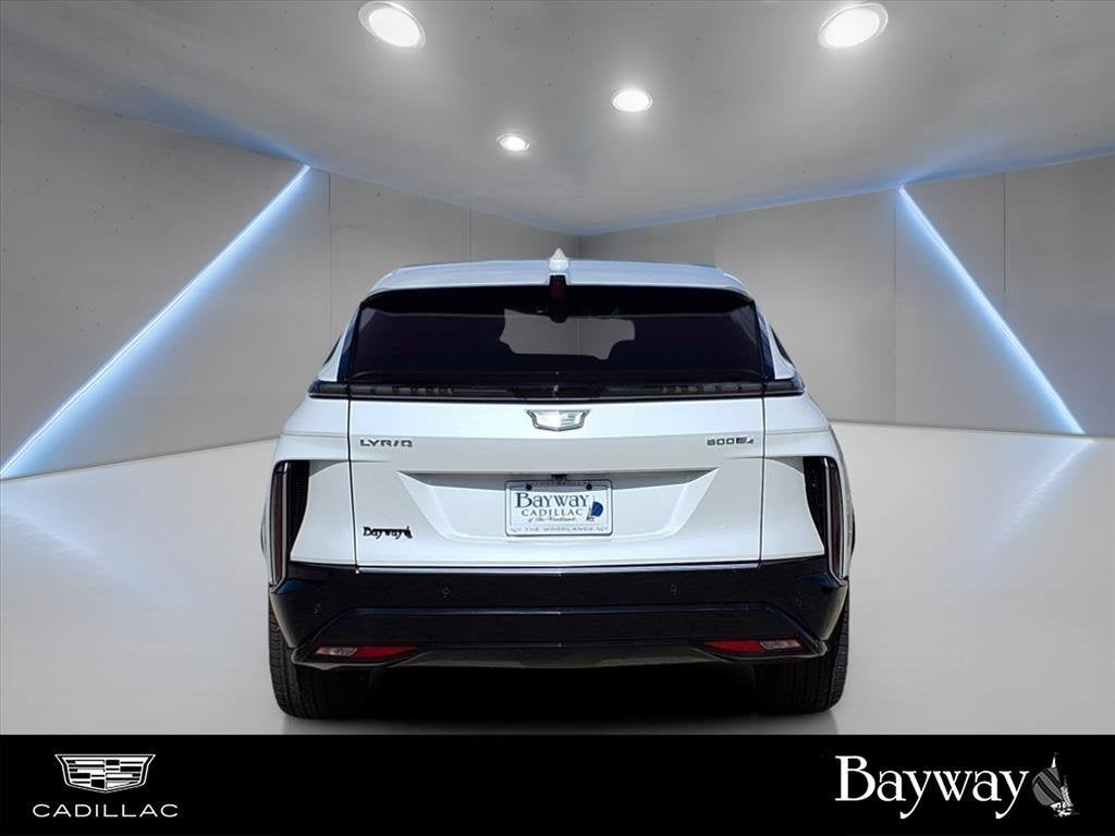 2025 Cadillac LYRIQ Luxury 1