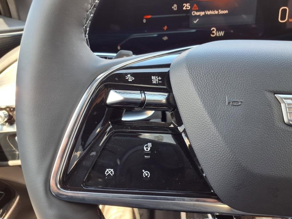 2025 Cadillac LYRIQ Luxury 1