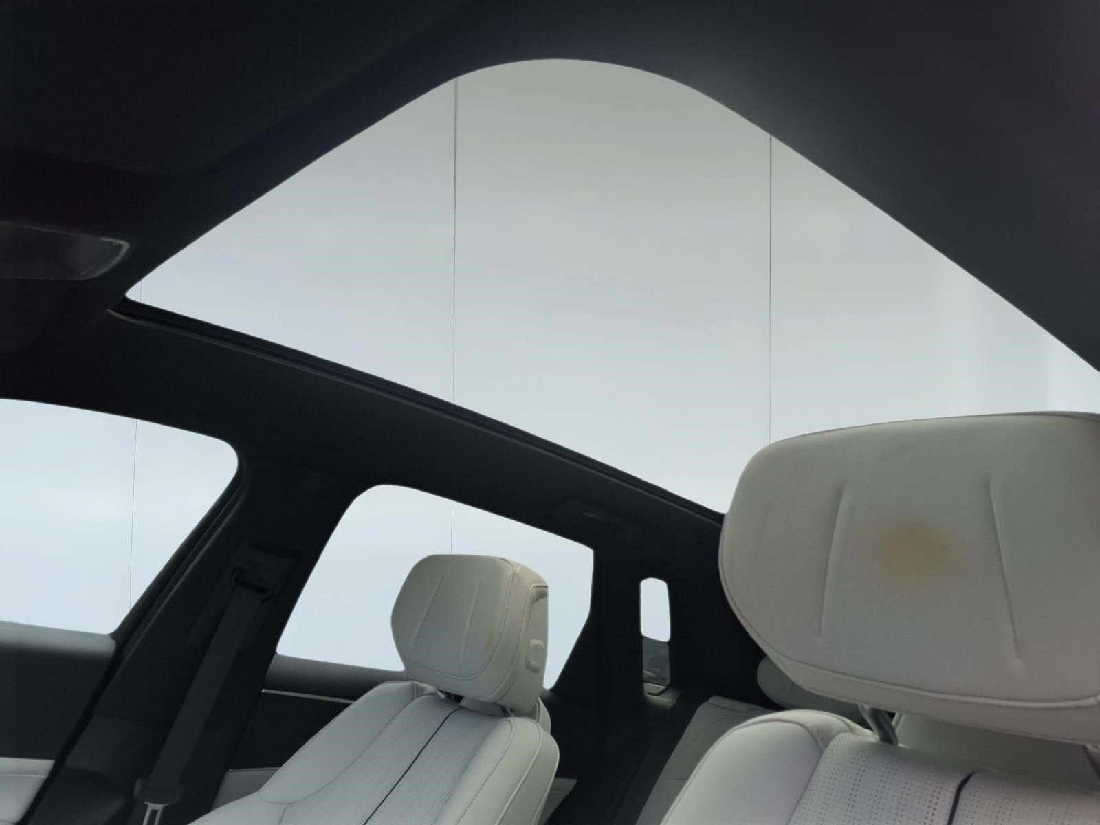 2024 Cadillac LYRIQ Luxury 1