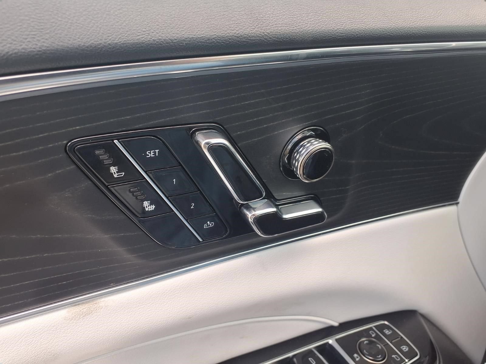 2024 Cadillac LYRIQ Sport 1