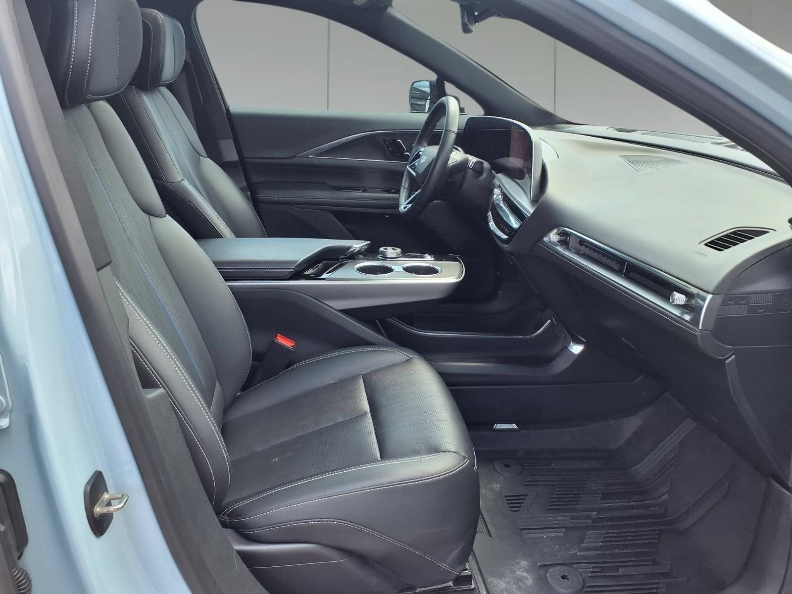 2024 Cadillac LYRIQ Sport 1