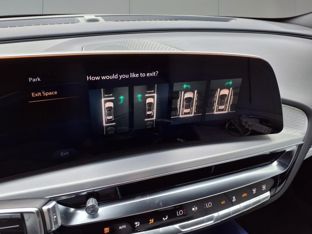 2025 Cadillac LYRIQ Sport 1