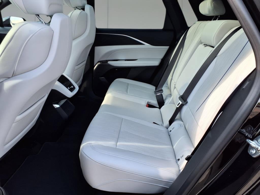 2025 Cadillac LYRIQ Sport 1