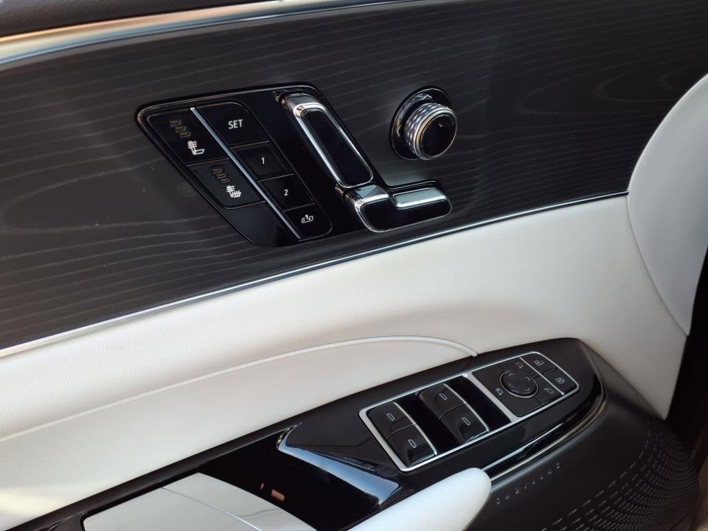 2025 Cadillac LYRIQ Sport 1