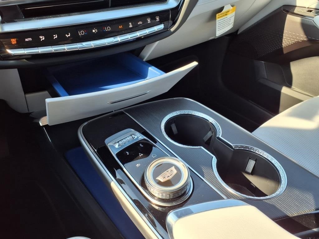 2025 Cadillac LYRIQ Sport 1