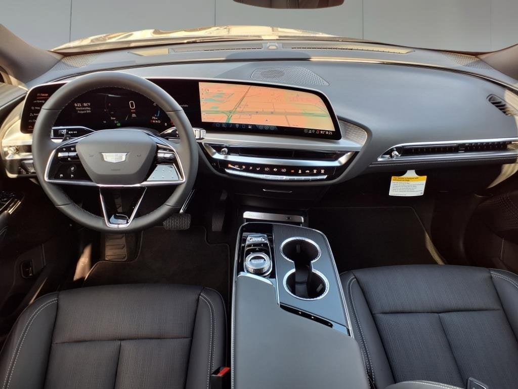 2025 Cadillac LYRIQ Sport 1