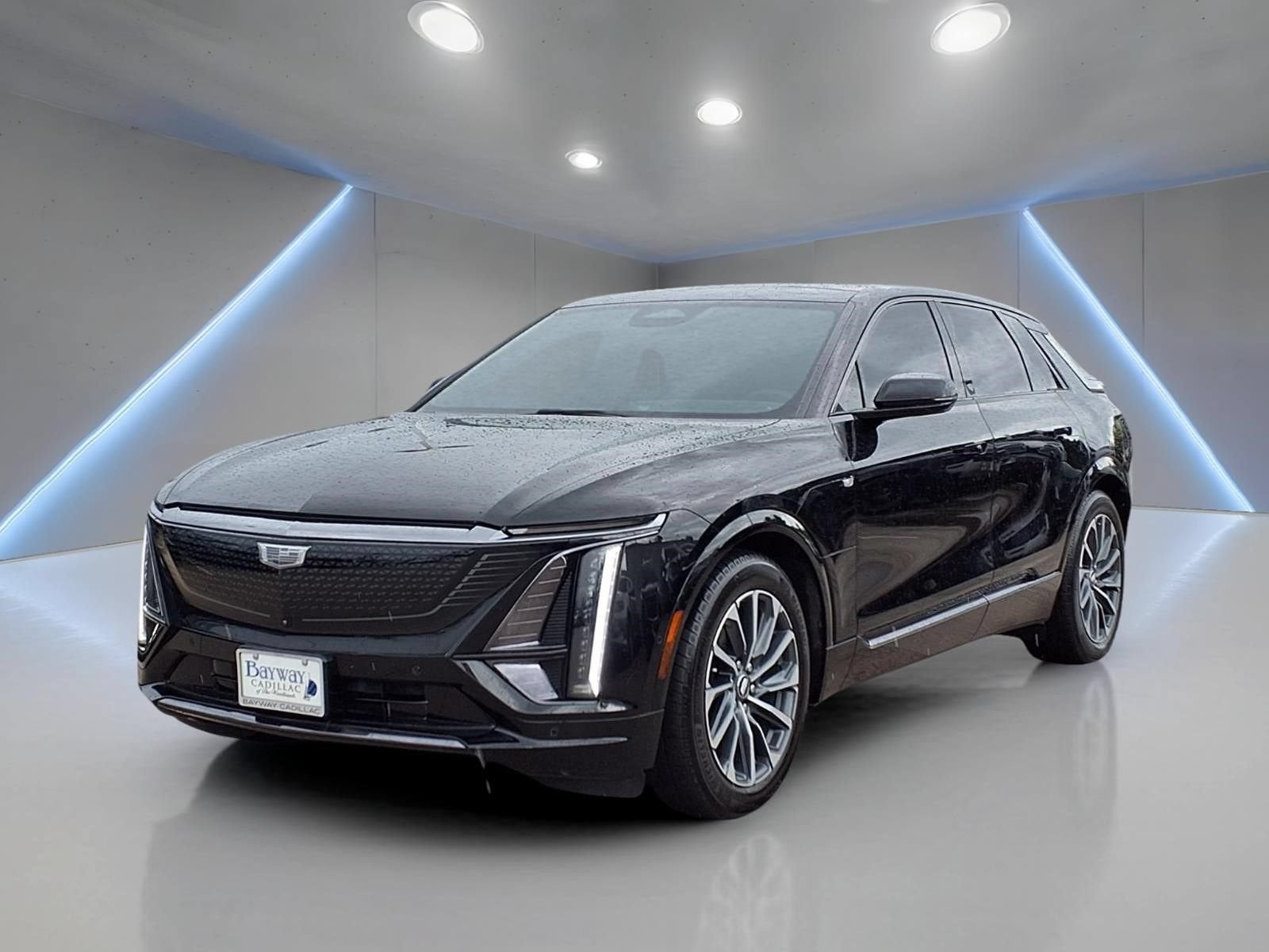2024 Cadillac LYRIQ Sport 2