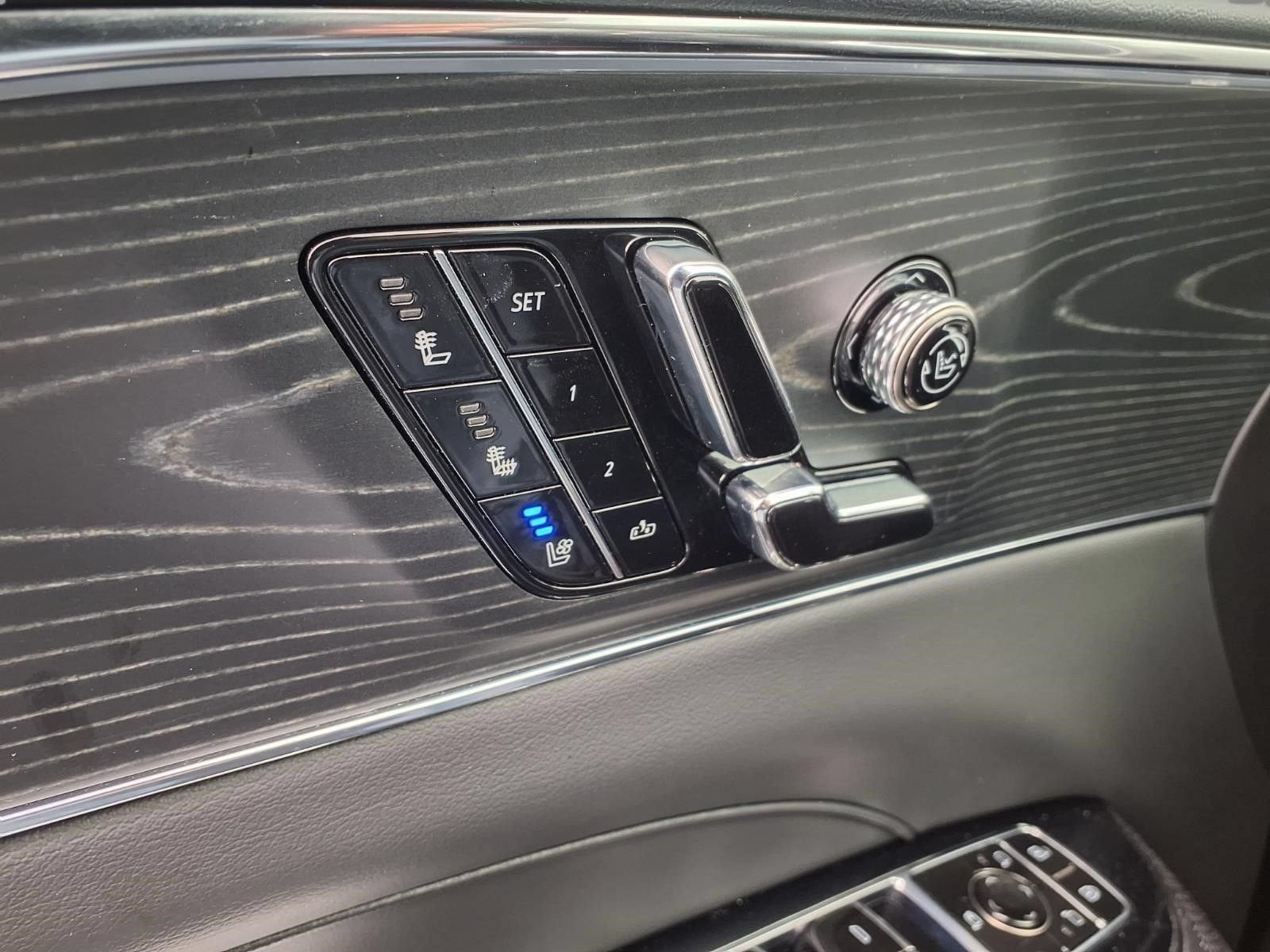 2024 Cadillac LYRIQ Sport 2