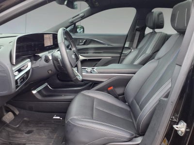 2024 Cadillac LYRIQ Sport 2