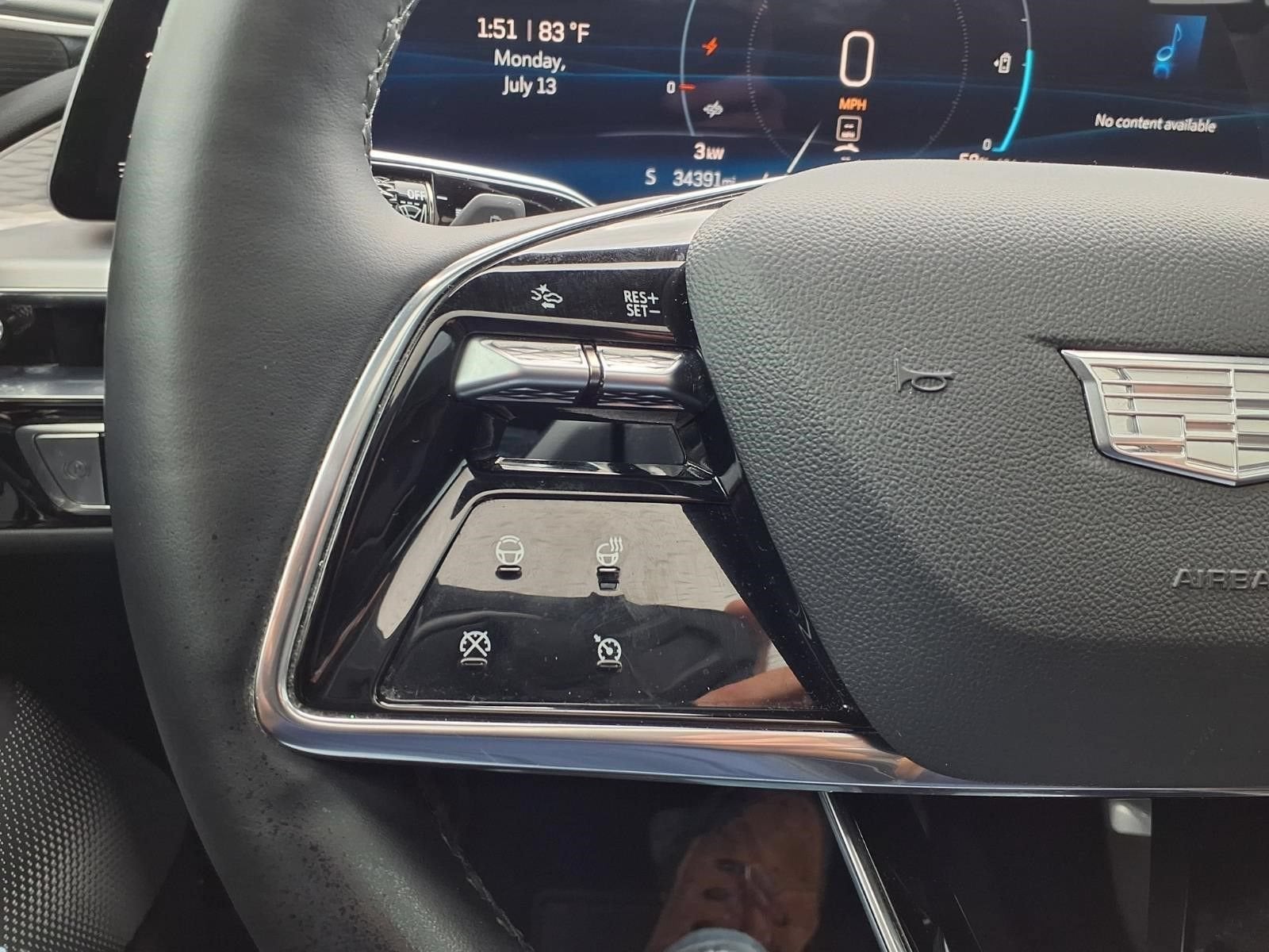 2024 Cadillac LYRIQ Sport 2