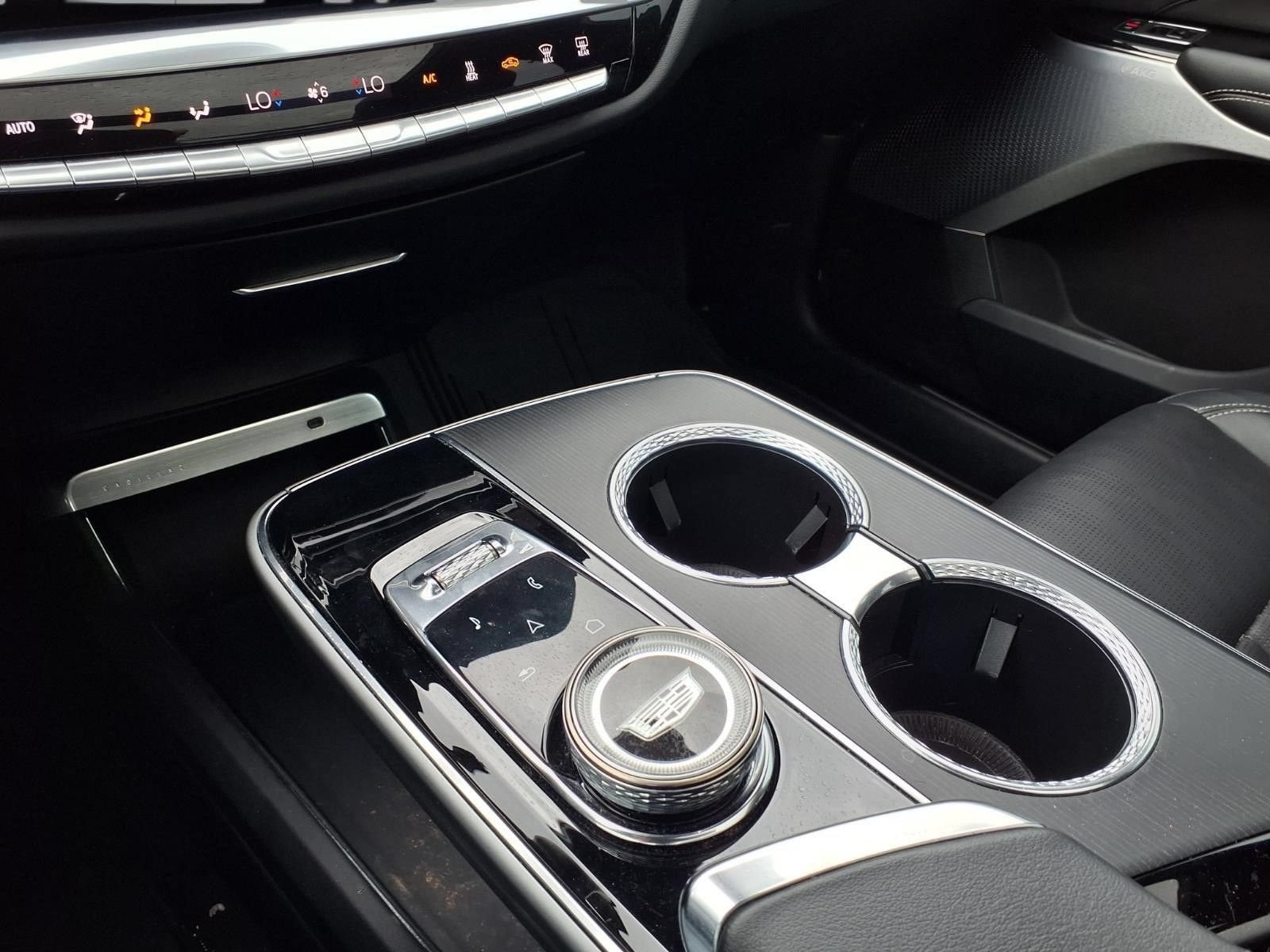 2024 Cadillac LYRIQ Sport 2