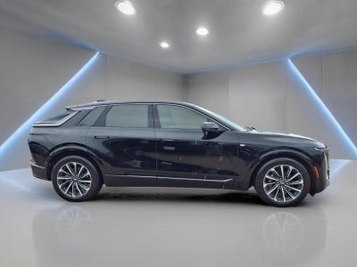 2024 Cadillac LYRIQ Sport 2