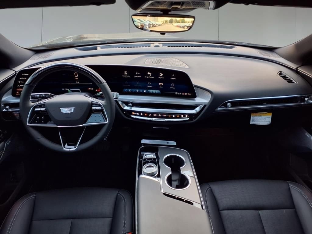 2025 Cadillac LYRIQ Sport 2