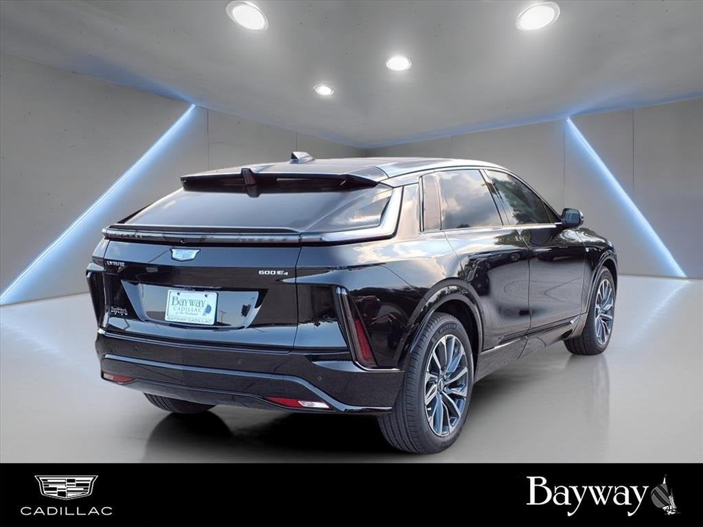 2025 Cadillac LYRIQ Sport 2