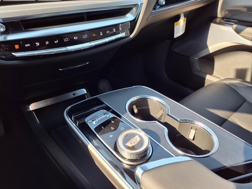 2025 Cadillac LYRIQ Sport 2