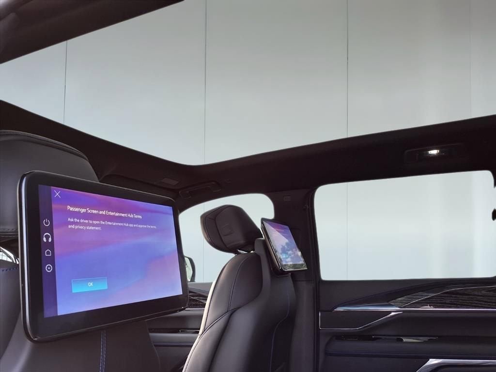 2026 Cadillac ESCALADE IQL Sport