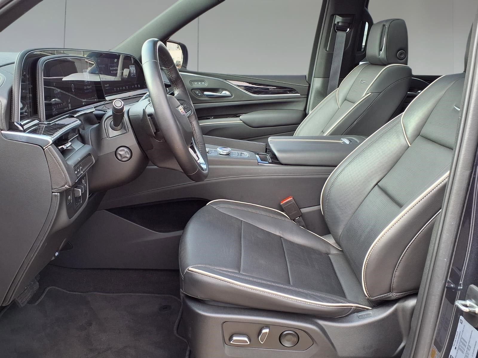 2022 Cadillac Escalade Sport