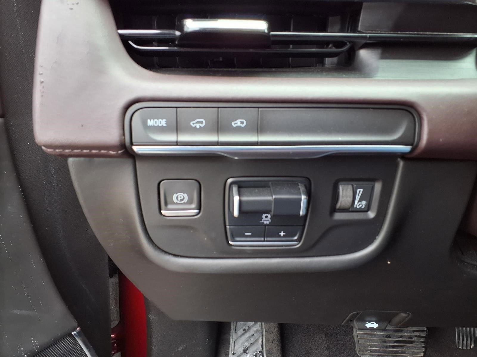 2023 Cadillac Escalade Sport Platinum