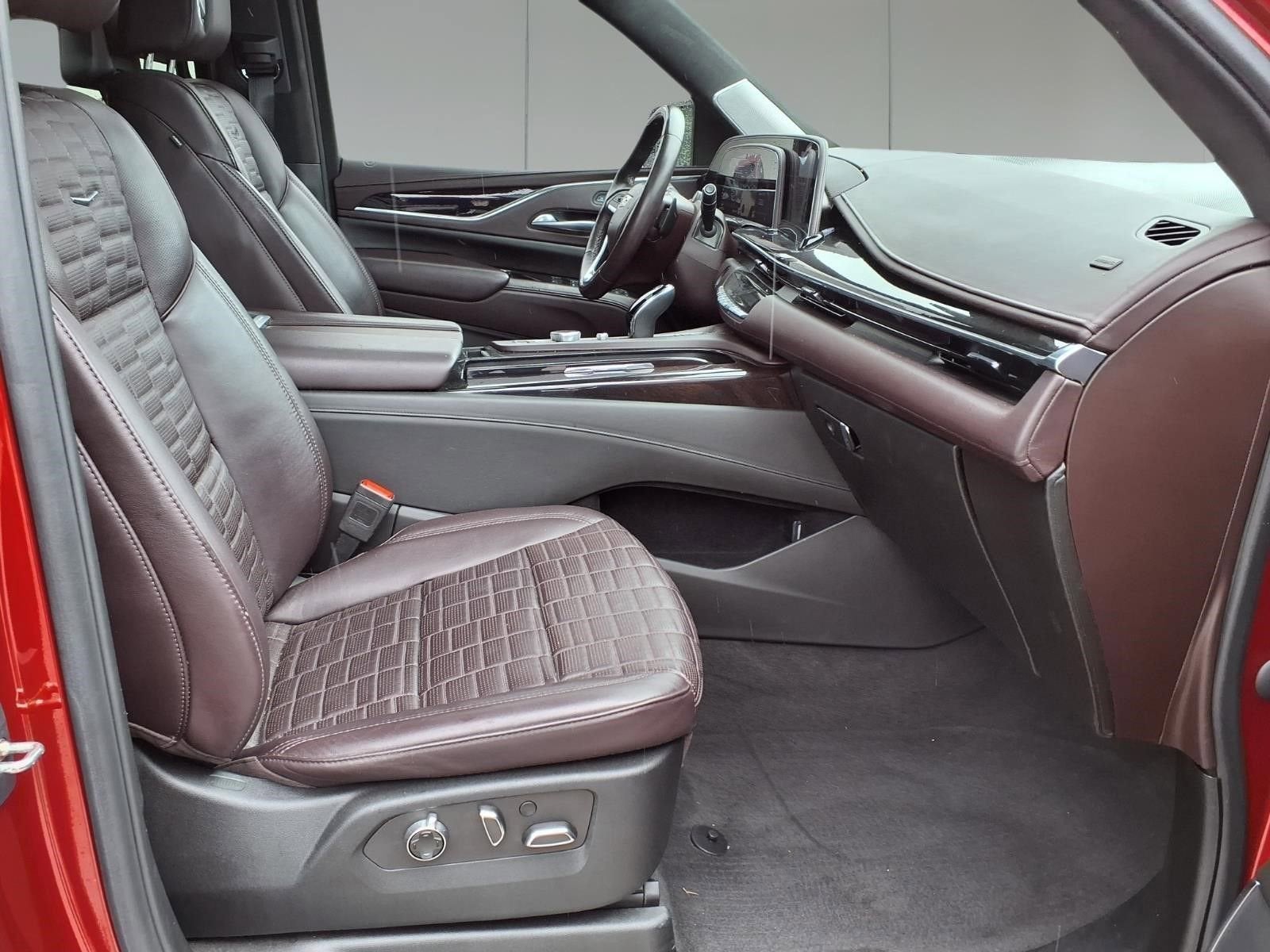 2023 Cadillac Escalade Sport Platinum