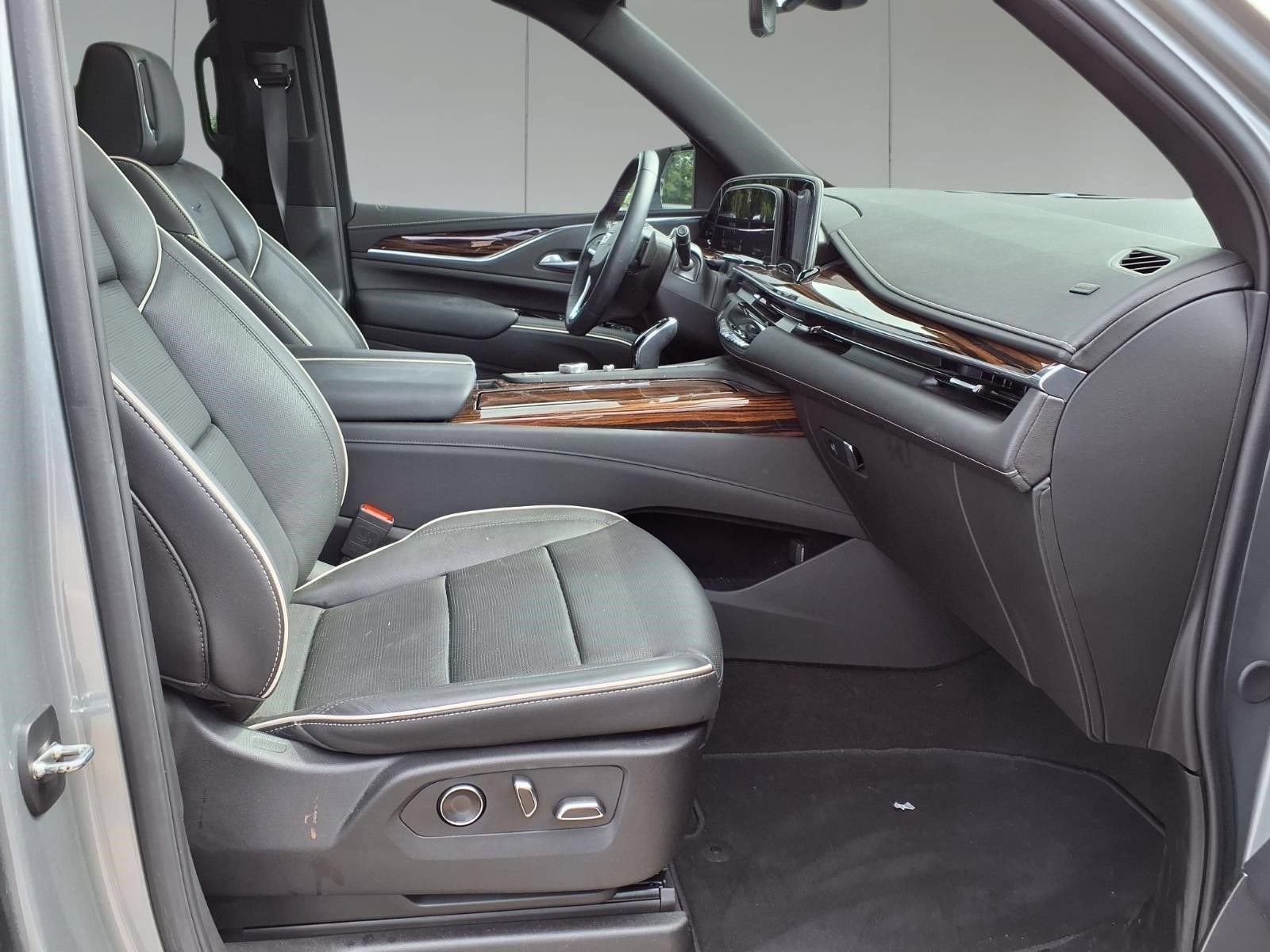 2024 Cadillac Escalade ESV Premium Luxury
