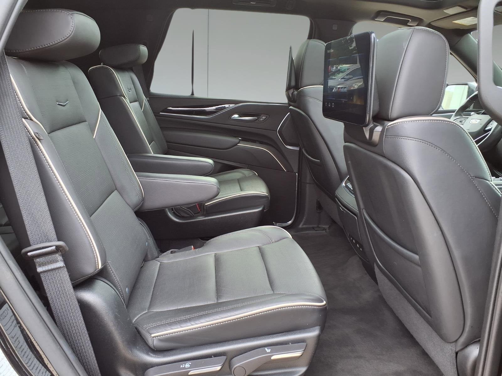 2023 Cadillac Escalade Sport