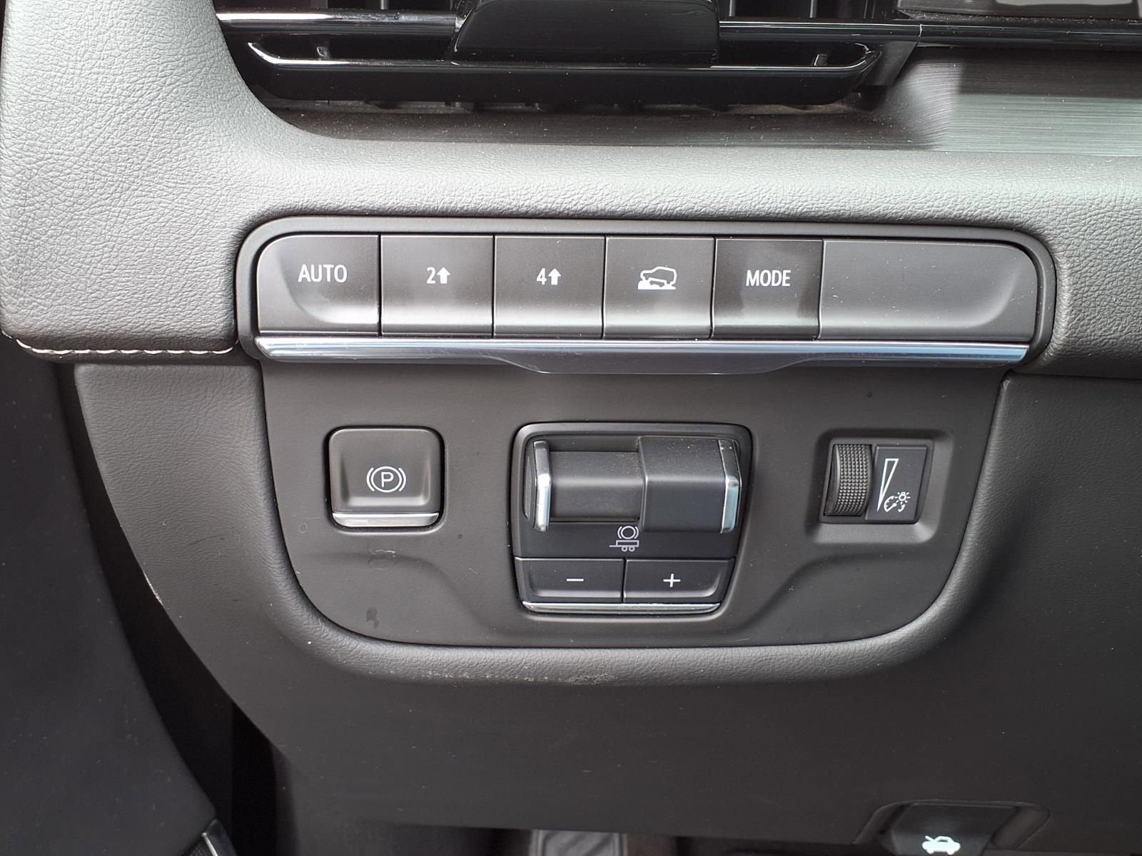 2023 Cadillac Escalade Sport