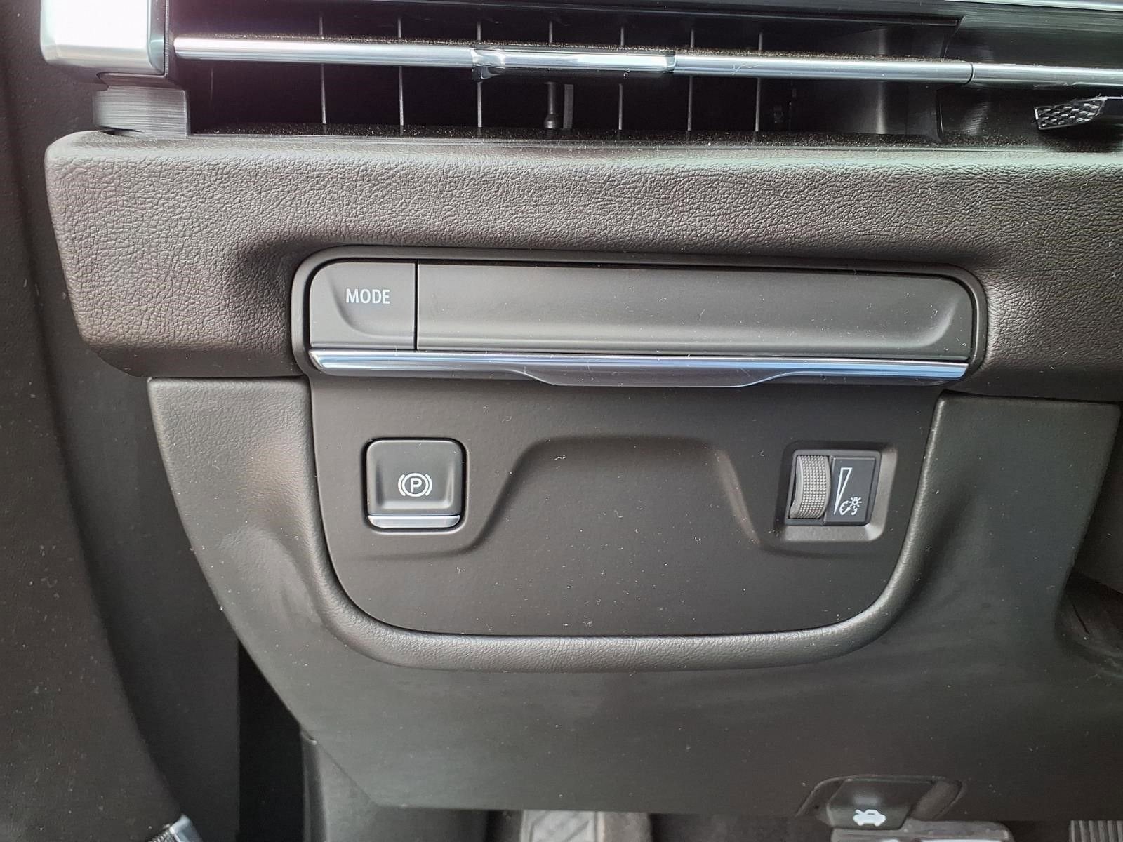 2025 Cadillac Escalade Luxury