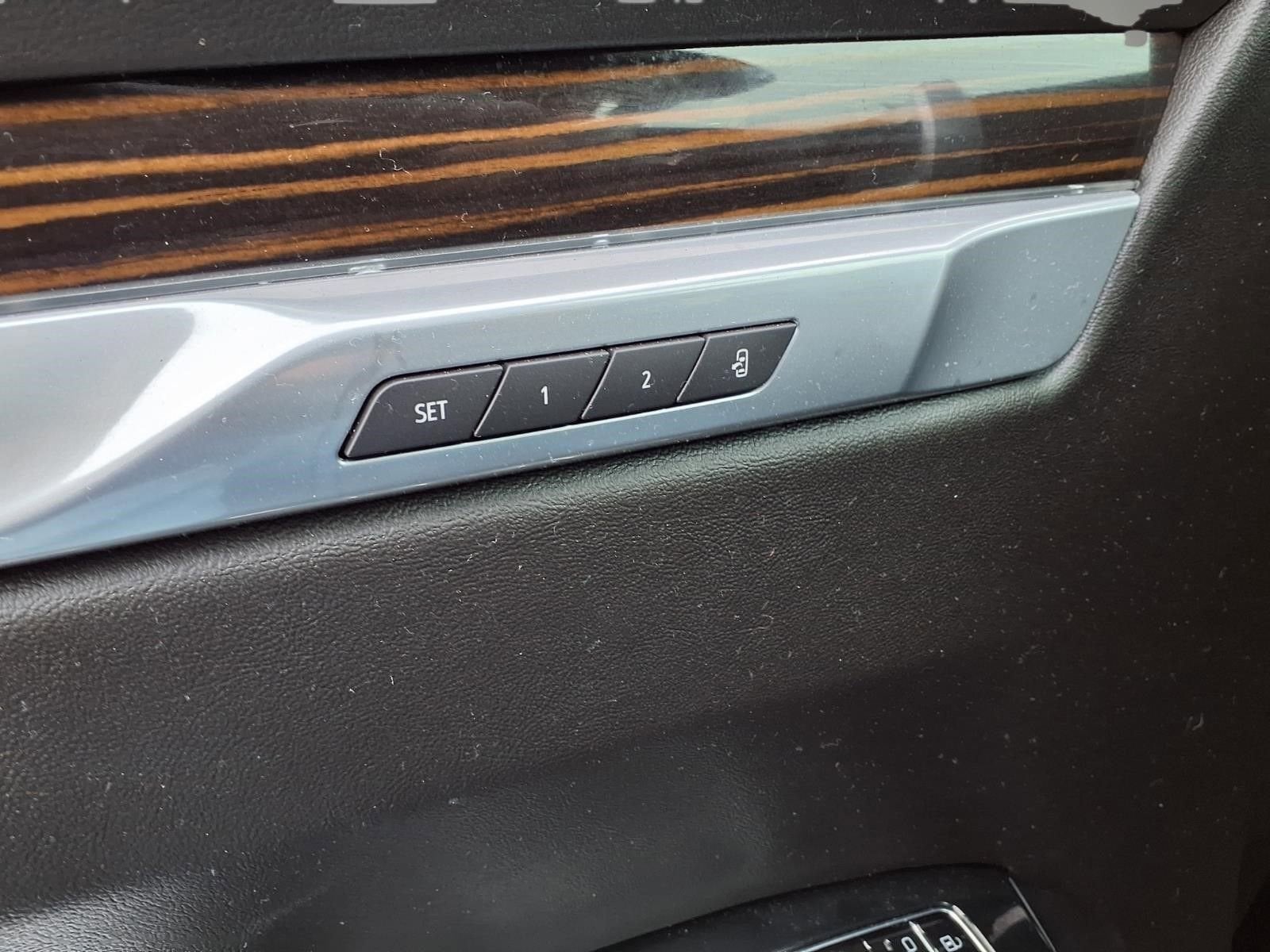 2025 Cadillac Escalade Luxury