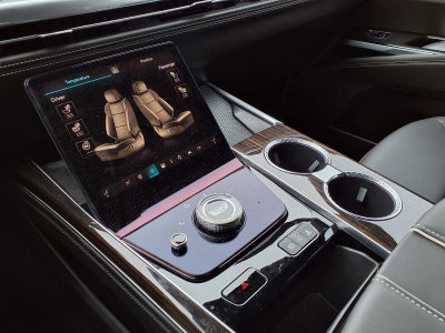 2025 Cadillac Escalade Luxury